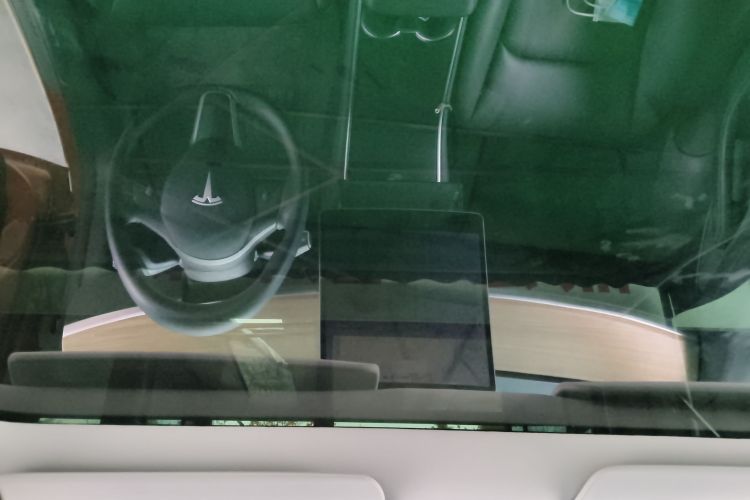 Tesla Model 3 2020 car image #18