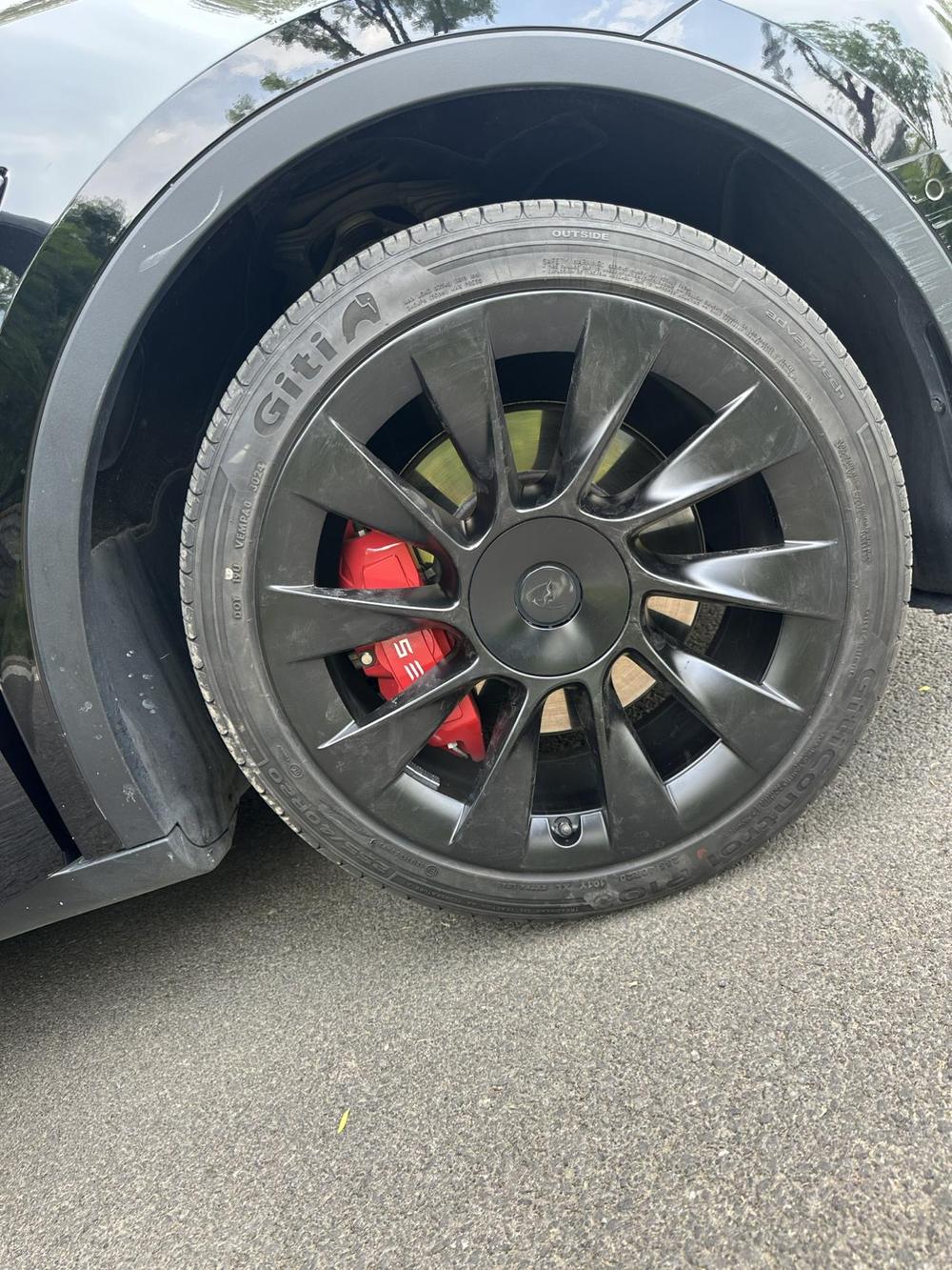 Tesla Model Y 2023 #12 Tesla Model Y 2023 car image #12