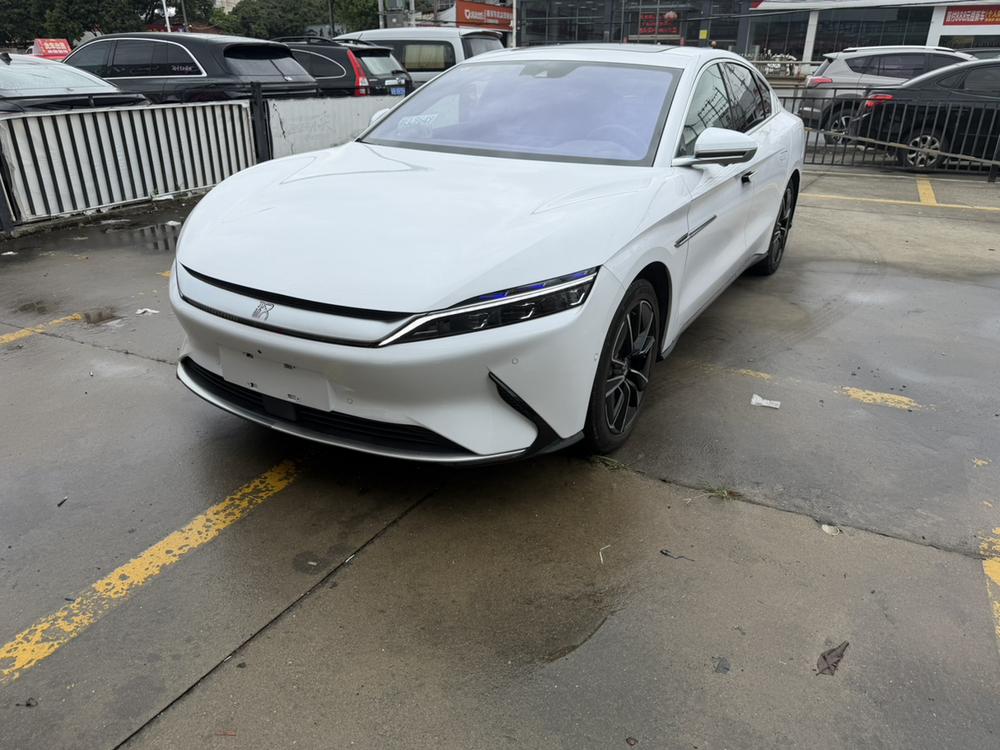 BYD Han 2023 BYD Han 2023 car image