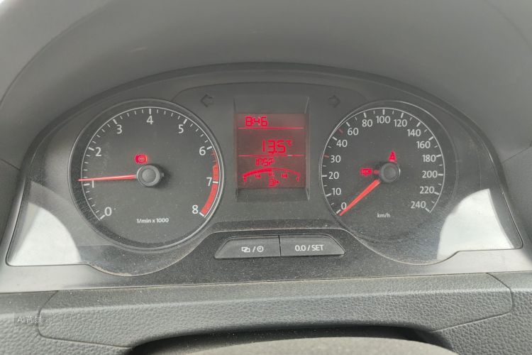 Volkswagen Santana 2016 car image #13