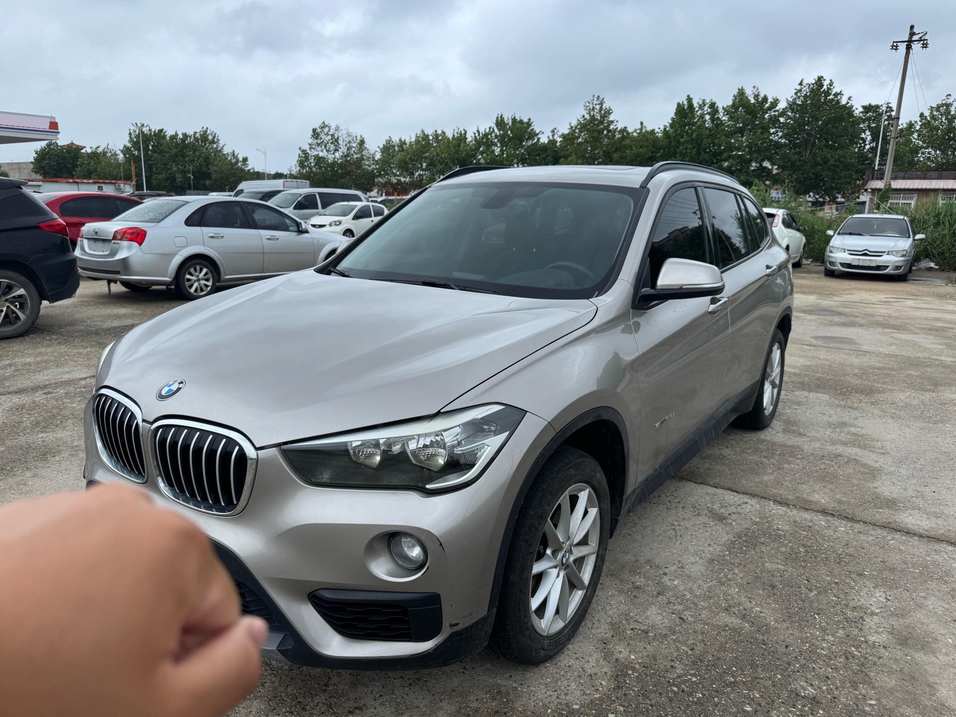 BMW X1 2017 BMW X1 2017 car image