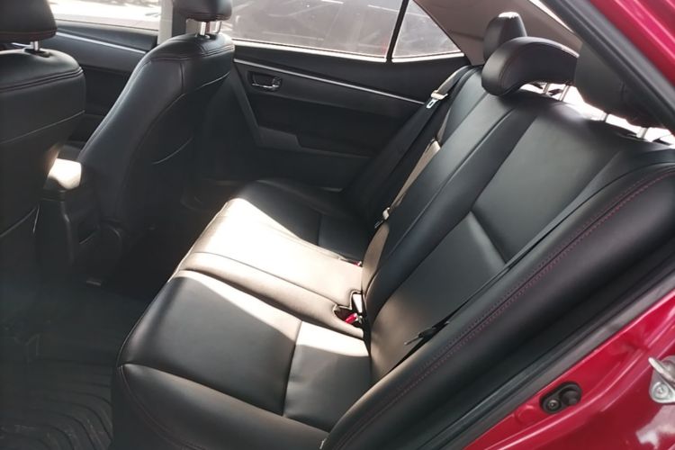 Toyota Corolla 2018 car image #17