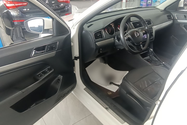 Volkswagen Lavida 2016 immagine di auto #16
