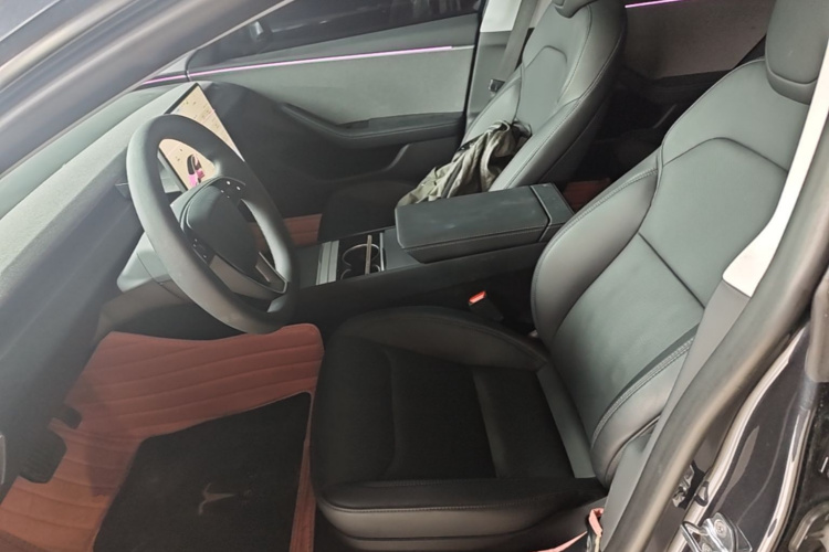 Tesla Model 3 2024 #15 Tesla Model 3 2024 car image #15