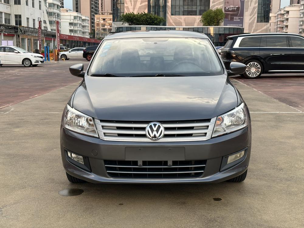 Volkswagen Santana 2013 immagine di auto #2