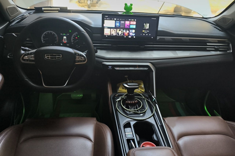 GEELY Vision X6 2022 car image #12