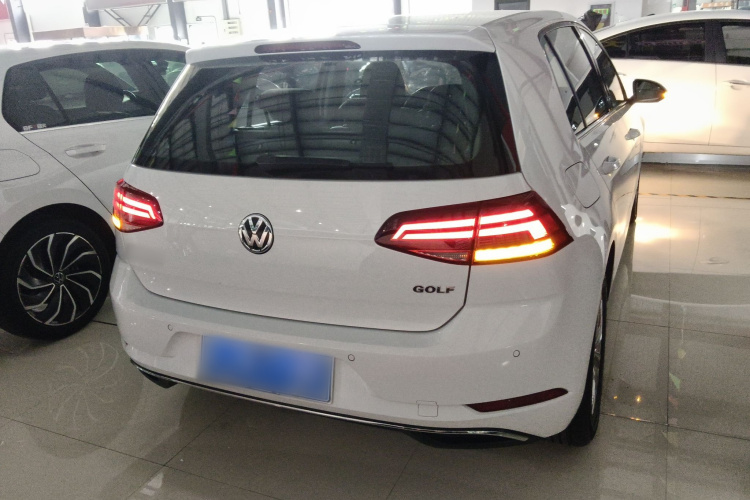 Volkswagen Golf 2018 صورة سيارة #6