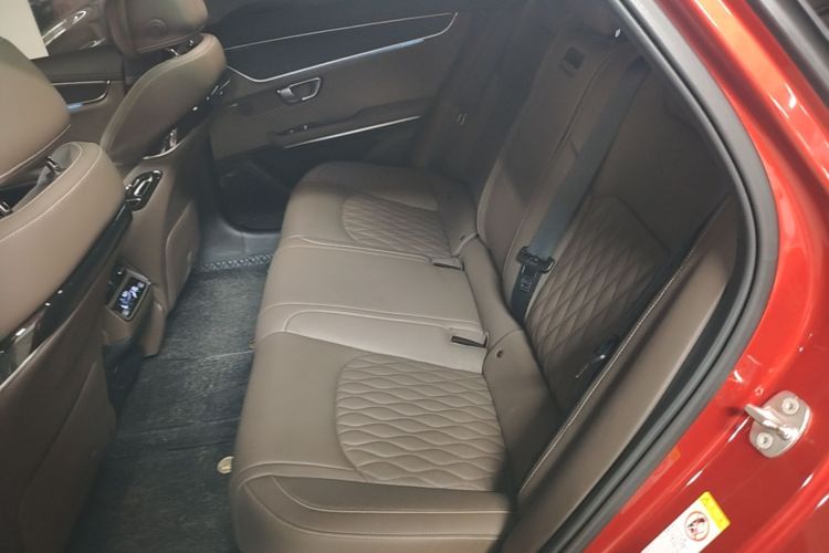 BYD Han 2021 car image #17