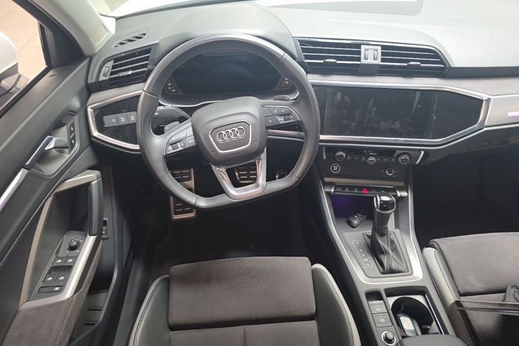 Audi Q3 2023 #12 Audi Q3 2023 car image #12