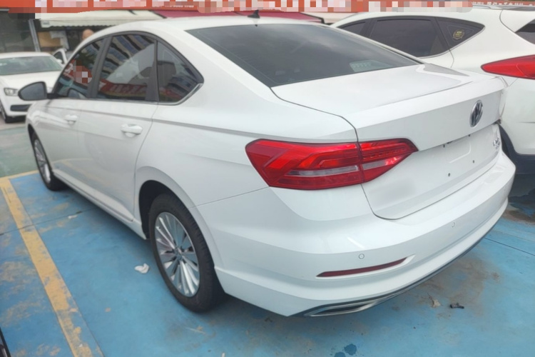 Volkswagen Lavida 2019 car image #5