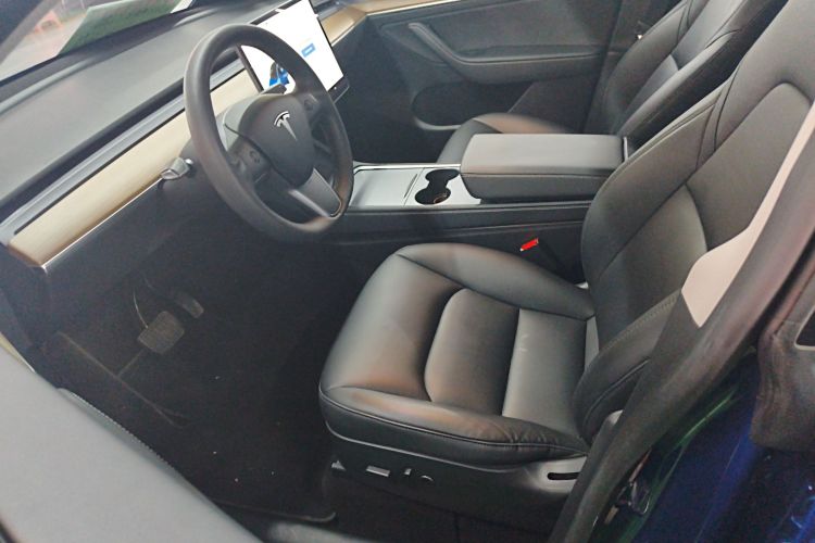 Tesla Model Y 2021 #13 Tesla Model Y 2021 car image #13