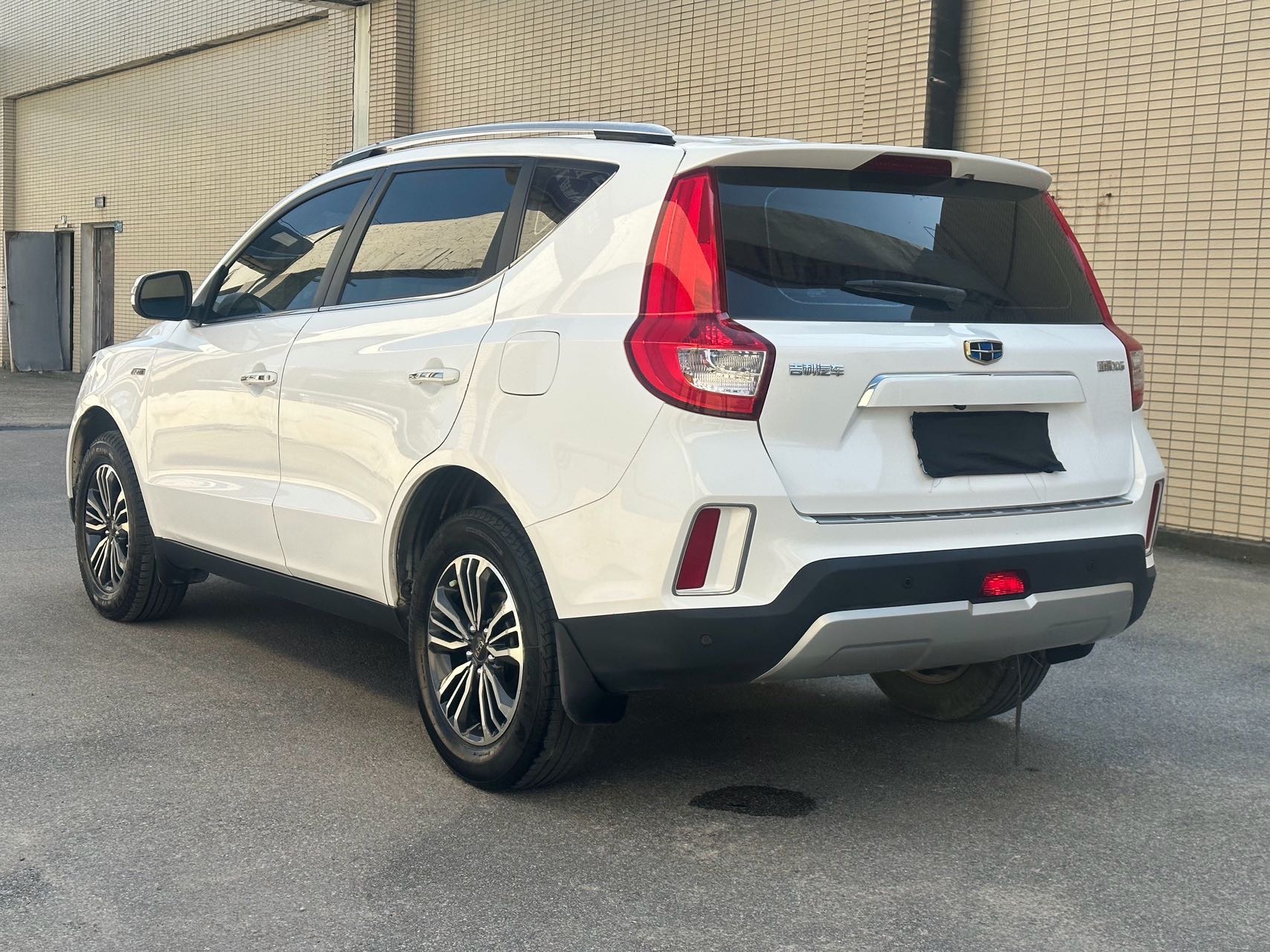 GEELY Vision X6 2017 #7 GEELY Vision X6 2017 car image #7