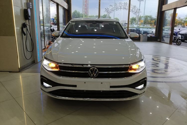 Volkswagen Bora 2023 car image #3