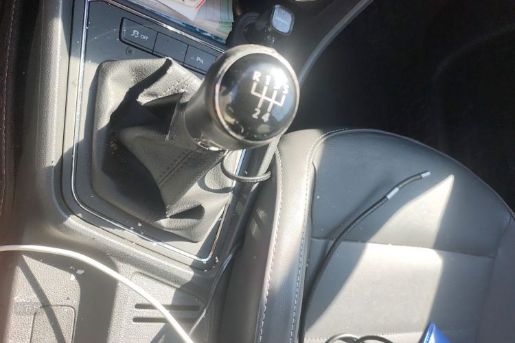 Volkswagen Lavida 2015 car image #16
