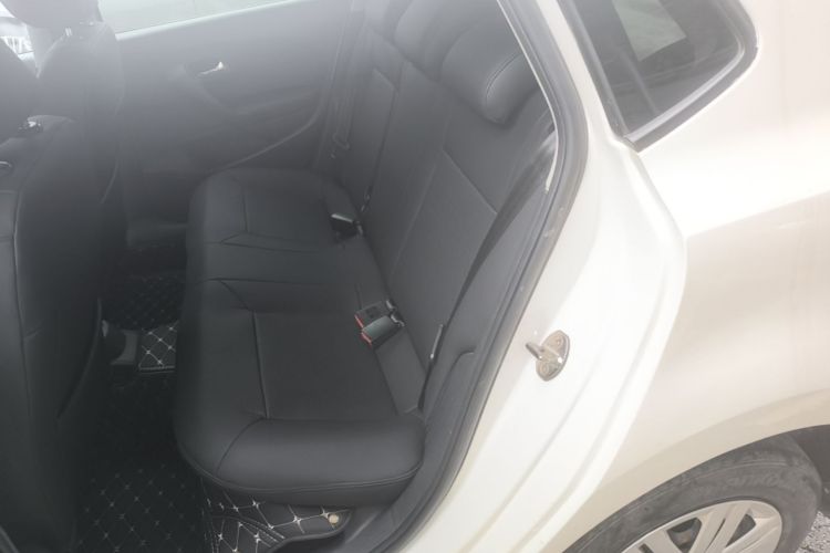 Volkswagen Polo 2016 #17 Volkswagen Polo 2016 car image #17