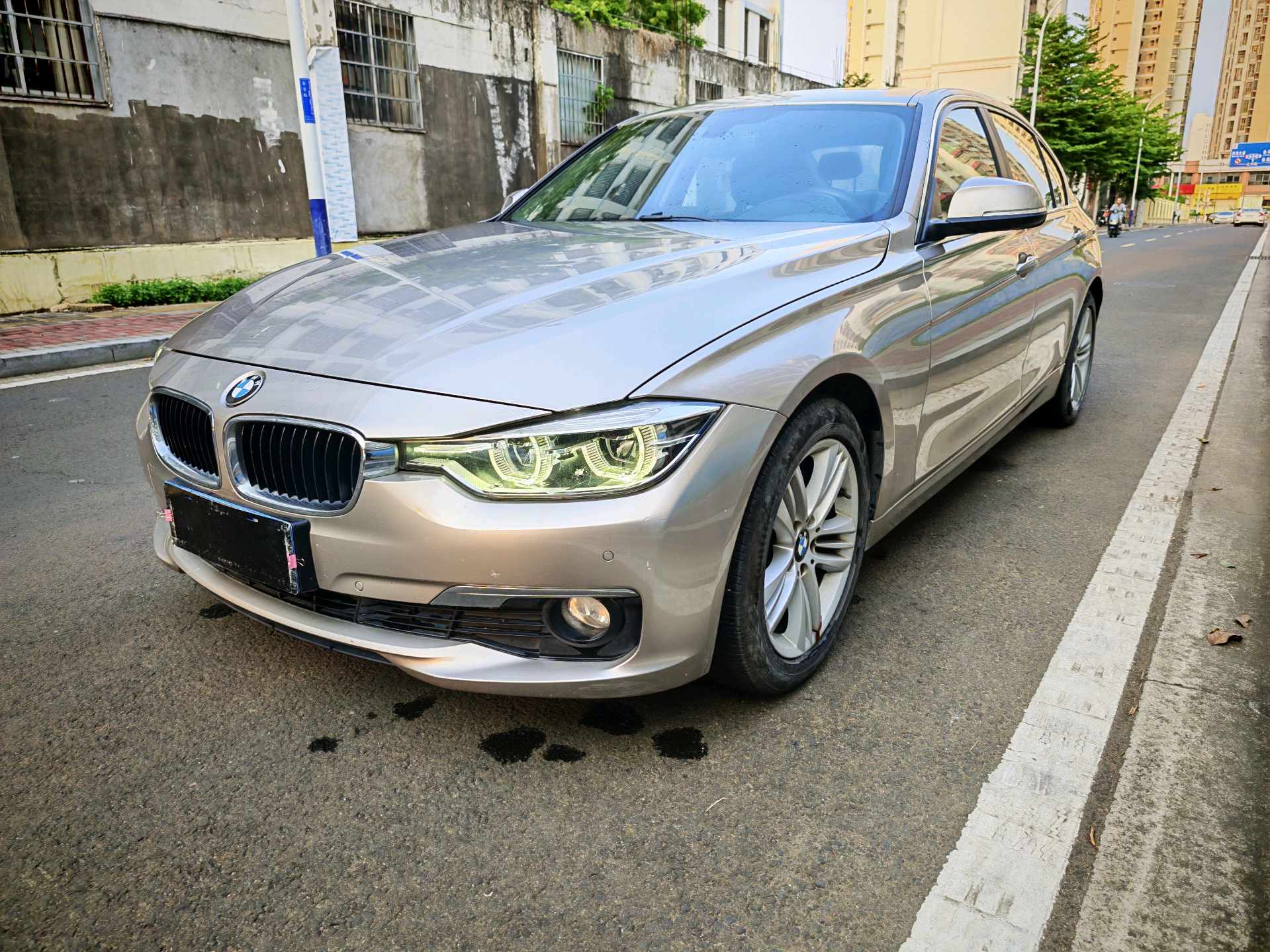 BMW 3 Series 2017 BMW 3 Series 2017 car image