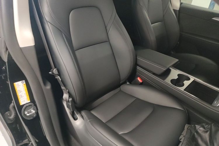 Tesla Model Y 2023 #24 Tesla Model Y 2023 car image #24