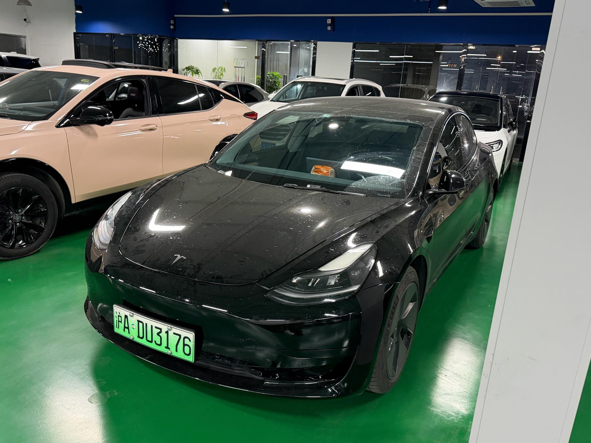 Tesla Model 3 2021 car image 