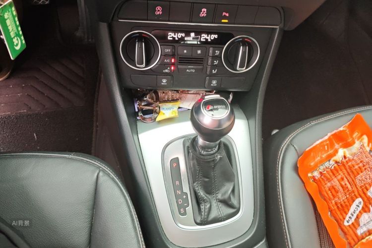 Audi Q3 2017 #16 Audi Q3 2017 car image #16