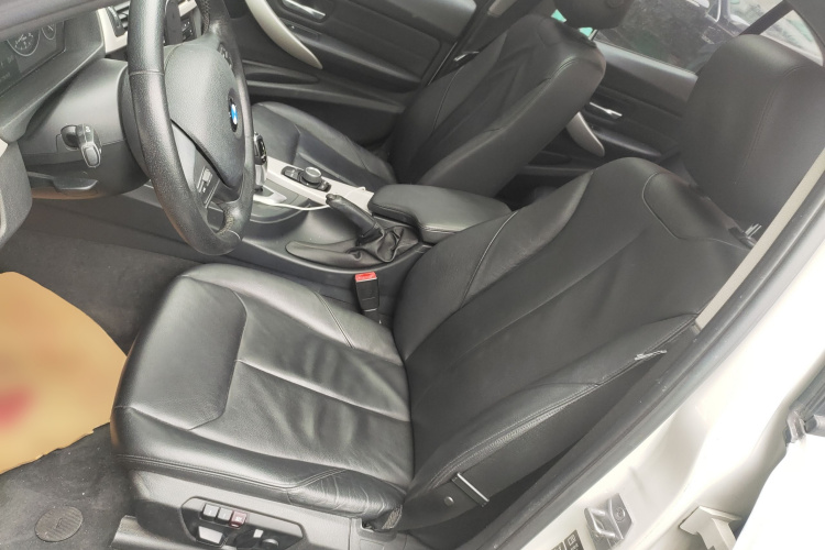 BMW 3 Series 2014 car image #15