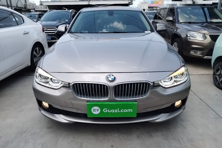BMW 3 Series 2018 #3 BMW 3 Series 2018 car image #3