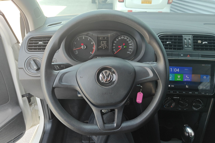 Volkswagen Polo 2017 imagem de carro #11