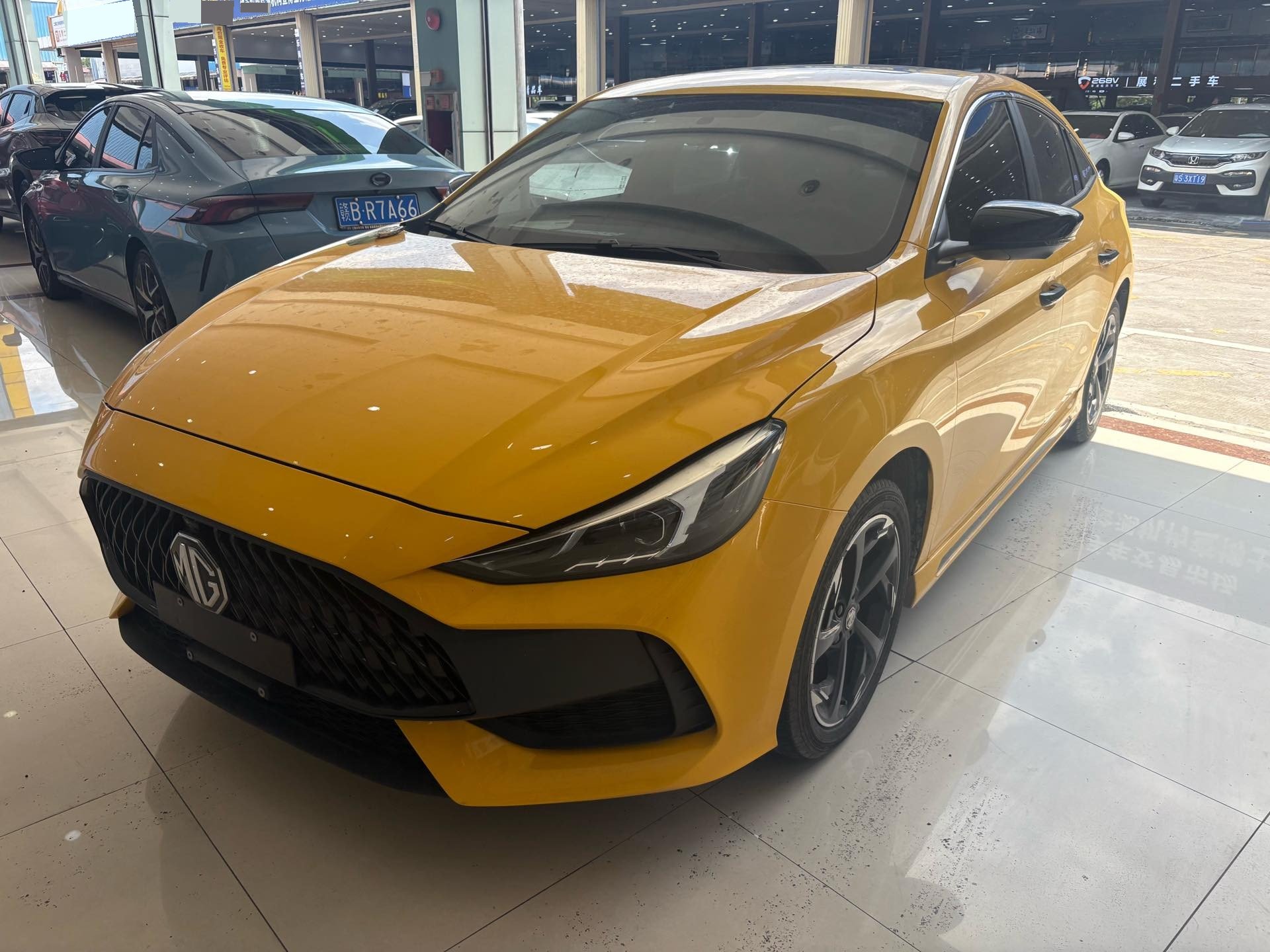 MG 5 2023 immagine di auto 