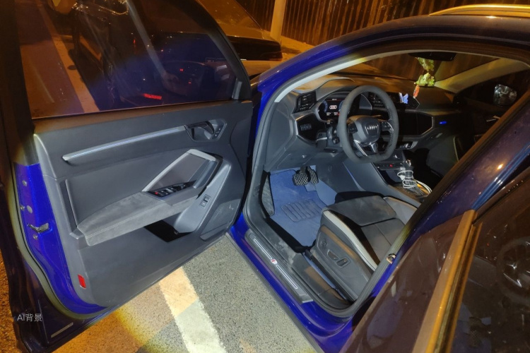 Audi Q3 2019 immagine di auto #18
