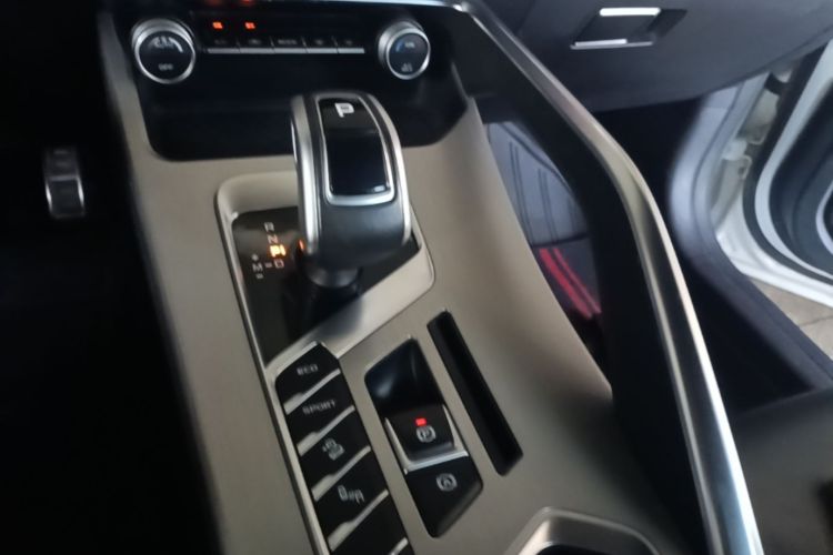 GEELY Coolray 2019 #15 GEELY Coolray 2019 изображение автомобиля #15