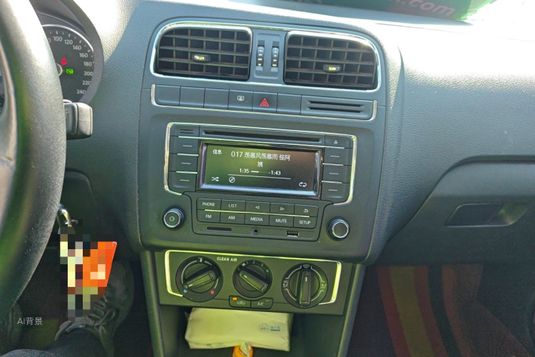Volkswagen Polo 2016 car image #15