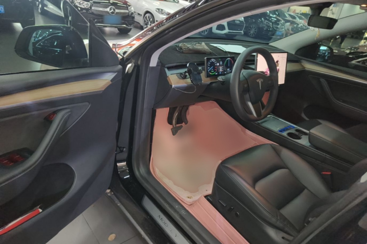 Tesla Model Y 2022 #16 Tesla Model Y 2022 car image #16