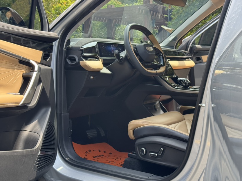 GEELY Boyue L 2023 car image #4