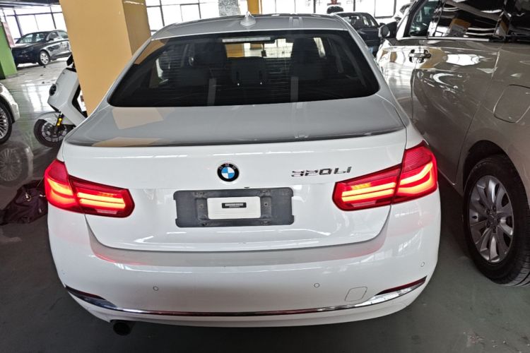 BMW 3 Series 2016 #4 BMW 3 Series 2016 car image #4