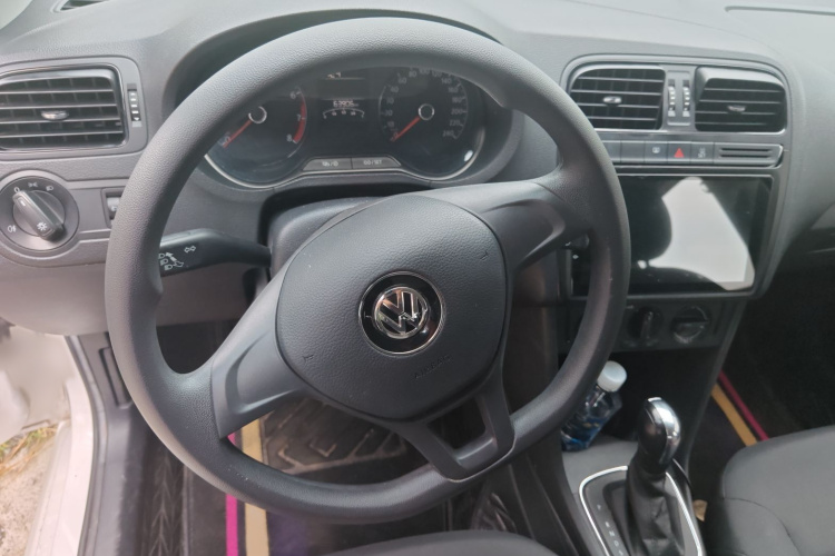 Volkswagen Polo 2019 #13 Volkswagen Polo 2019 car image #13
