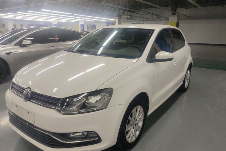 Volkswagen Polo 2015 #2 Volkswagen Polo 2015 car image #2
