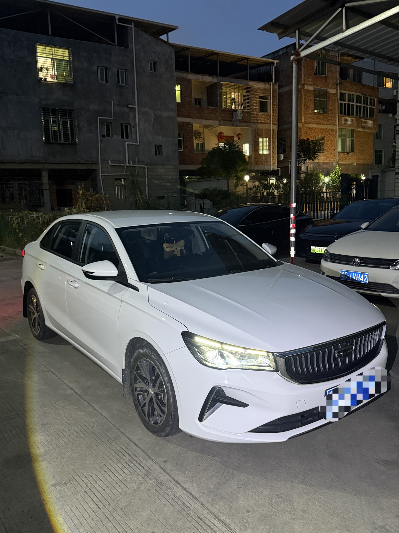 GEELY Emgrand 2023 #2 GEELY Emgrand 2023 car image #2