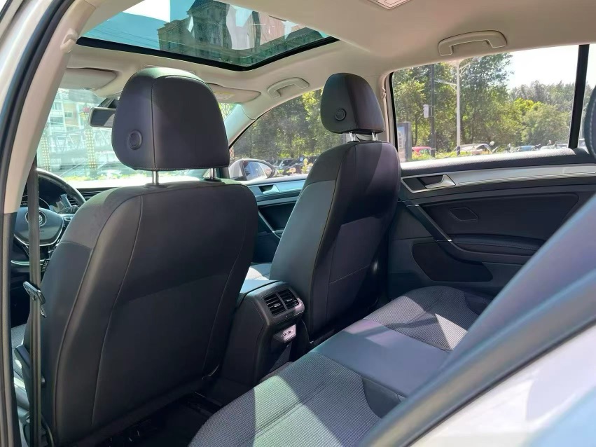 Volkswagen Golf 2019 #6 Volkswagen Golf 2019 car image #6