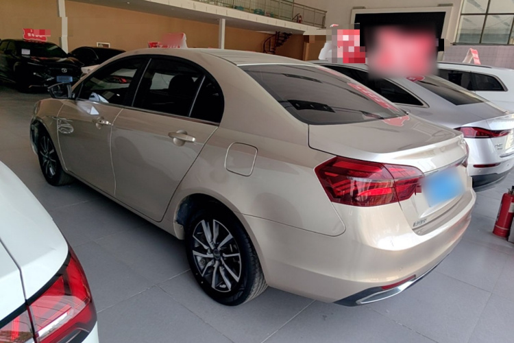 GEELY Emgrand 2020 #5 GEELY Emgrand 2020 car image #5