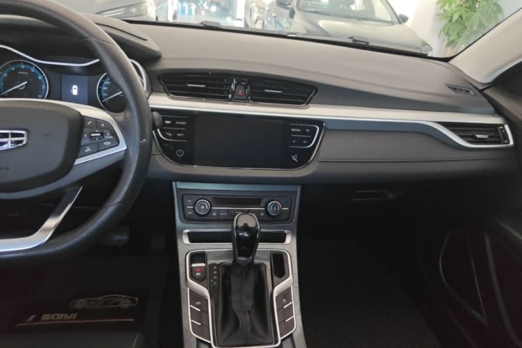 GEELY Emgrand 2021 car image #13