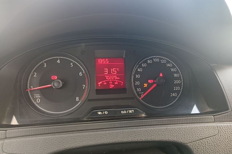 Volkswagen Santana 2017 #12 Volkswagen Santana 2017 car image #12