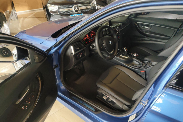 BMW 3 Series 2016 #16 BMW 3 Series 2016 car image #16