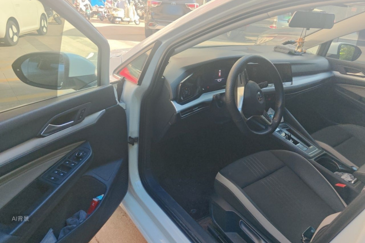 Volkswagen Golf 2021 car image #18