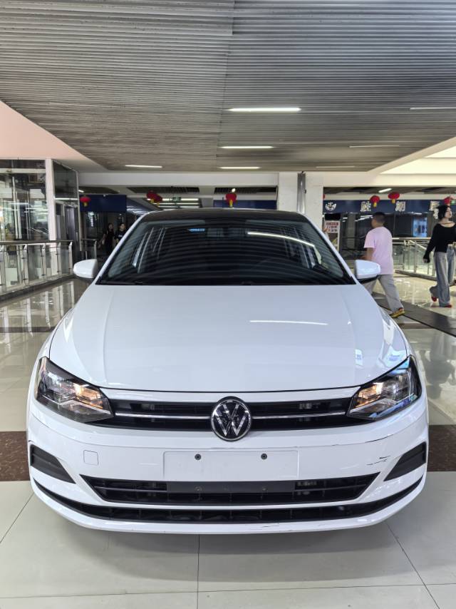 Volkswagen Polo 2021 Volkswagen Polo 2021 car image