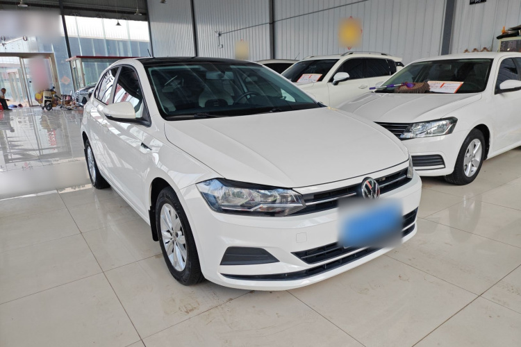 Volkswagen Polo 2020 car image #4