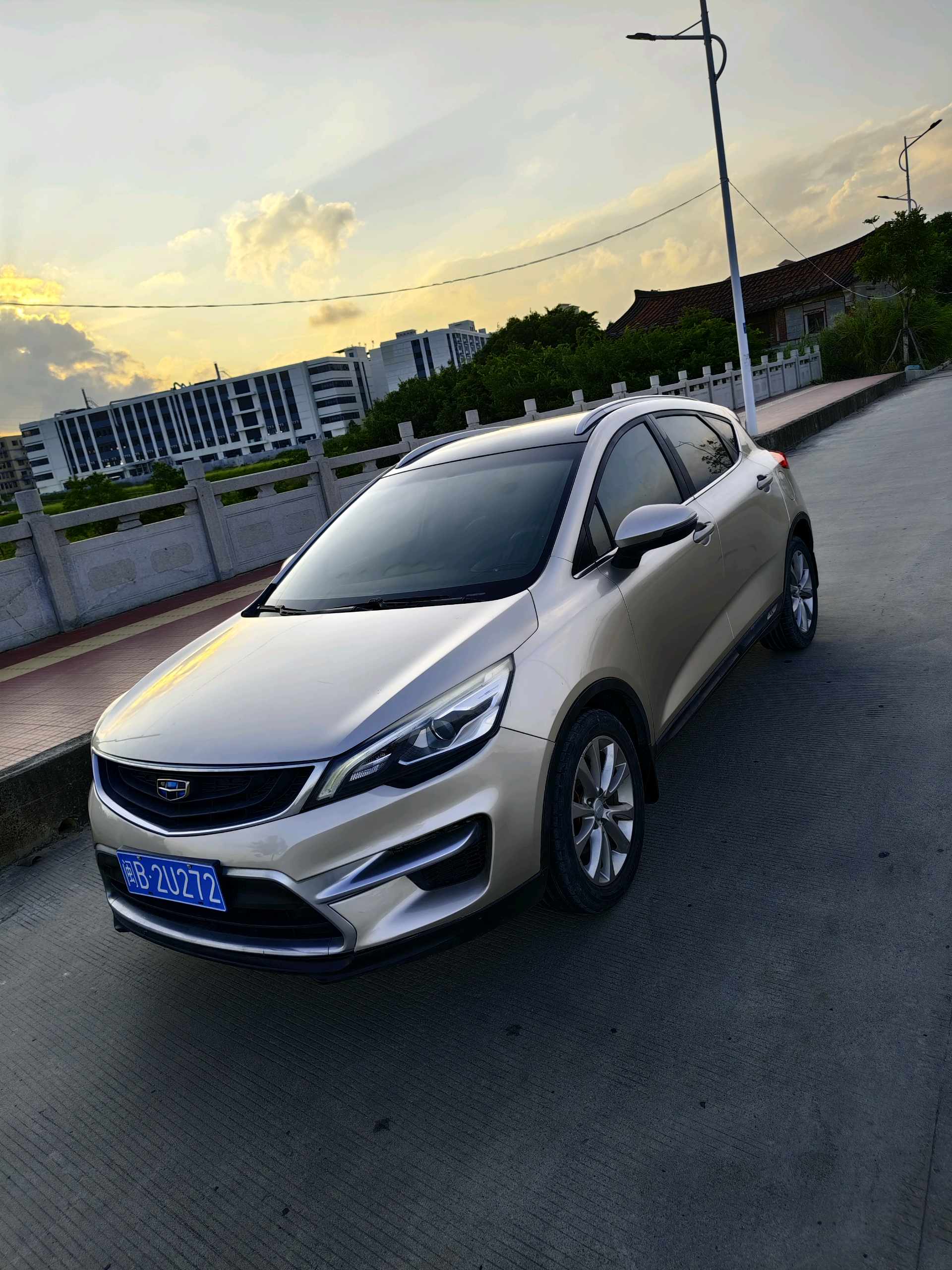GEELY Emgrand GS 2016 car image 