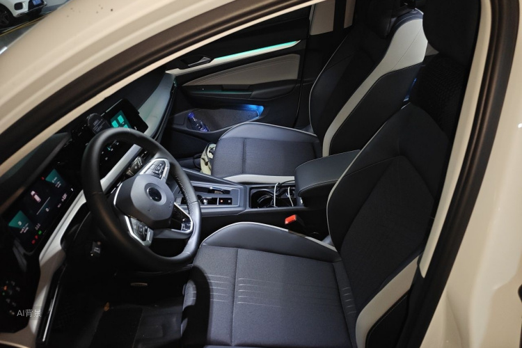 Volkswagen Golf 2023 #17 Volkswagen Golf 2023 car image #17