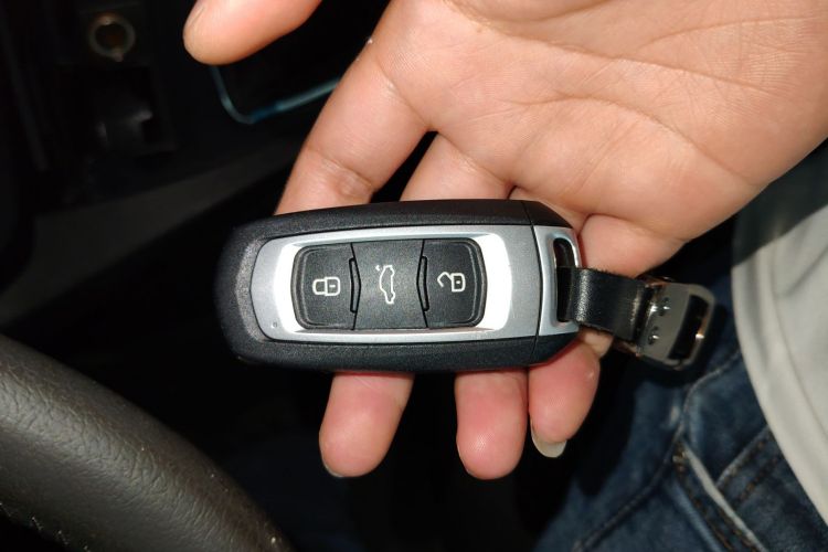 GEELY Emgrand 2017 immagine di auto #14