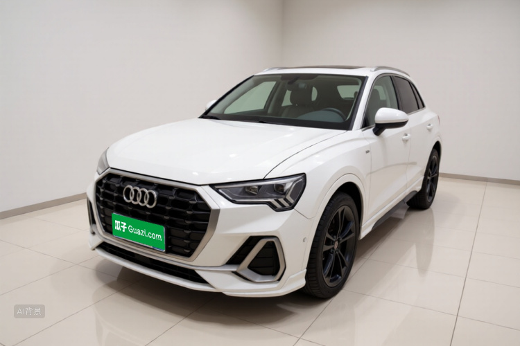 Audi Q3 2022 car image #2