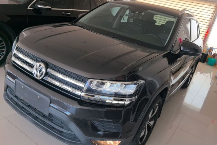 Volkswagen Tharu 2018 car image #2