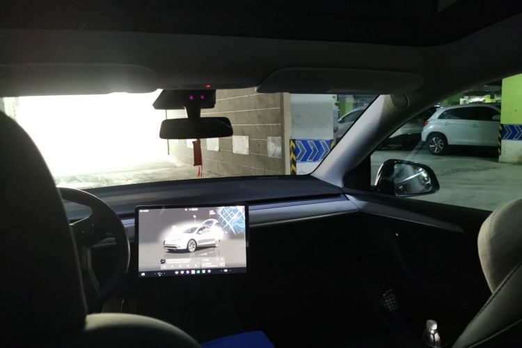 Tesla Model Y 2023 #20 Tesla Model Y 2023 car image #20
